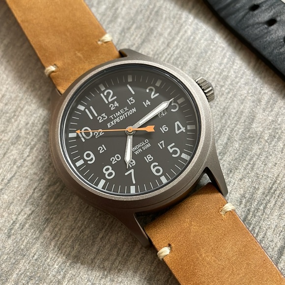 Timex Expedition Scout Watch with 2 Leather Bands - Picture 2 of 11